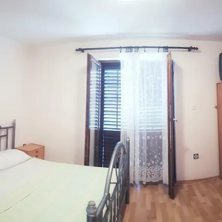 Apartment Siskic *